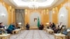 Menteri Luar Negeri AS Antony Blinken bertemu Putra Mahkota Saudi Mohammed bin Salman, di Riyadh, Arab Saudi, 5 Februari 2024. (Foto: Saudi Press Agency/Handout via REUTERS)