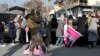 دیدبا حقوق بشر گفته است که طالبان در جریان سال گذشتۀ میلادی، فرمان‌ها و قوانین جدیدی را توشیح و اجرایی کردند که این اقدامات، منجر به تشدید محدودیت‌ها بر زنان و دختران در افغانستان شده است.
