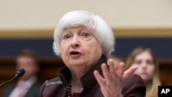 Menteri Keuangan Amerika Janet Yellen menghadiri rapat dengar pendapat Komite DPR untuk Jasa Keuangan di Capitol Hill, Washington DC, 6 Februari 2024. (Foto: Manuel Balce Ceneta/AP Photo)