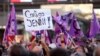 Demonstran di Madrid Tuntut Ketua Asosiasi Sepak Bola Spanyol untuk Mengundurkan Diri