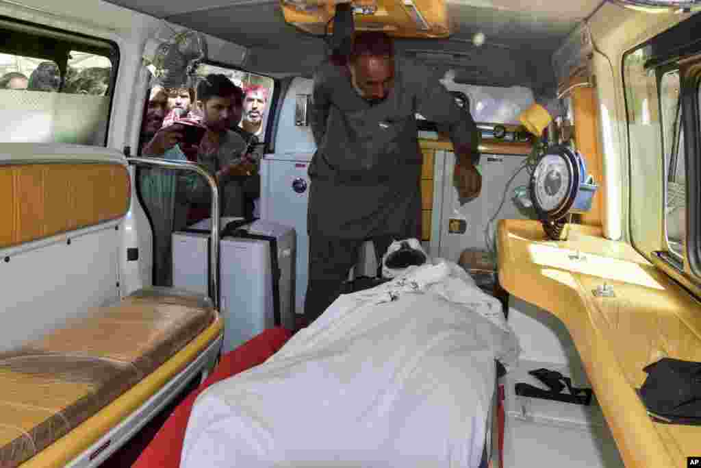 موسیٰ خیل واقعے میں ہلاک ہونے والوں میں پنچاب سے تعلق رکھنے والے افراد کی میتیں ان کے آبائی علاقوں کو منتقل کردی گئی ہیں۔ 