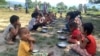 စစ်ကိုင်းတိုင်း၊ ကလေးမြို့နယ် တောင်ပိုင်းမှာ စစ်ဘေးရှောင် ၃,၀၀၀ ဝန်းကျင်လောက်ရှိ
credit - စစ်ဘေးရှောင်ကူညီရေးအဖွဲ့ ကလေးဒေသ