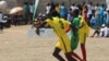 Iziphathamandla Zomdlalo Wenguqu Zikhuthazwa Ukuba Zingalibali Abadlali Abasemaphandleni 