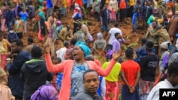 በጎፋ ዞን በገዜ ጎፋ ወረዳ በደረሰ ድንገተኛ የመሬት ናዳ ቤተሰቦቻቸውን ያጡ