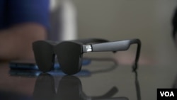 Naočare sa augmentovanom realnošću kompanije Eksrej Glas 