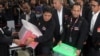 Resmi, Tim Hukum Ganjar-Mahfud Ajukan Gugatan Pilpres ke MK