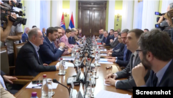 Razgovori predstavnika vlasti i opozicije o izbornim uslovima u Skupštini Srbije (screenshot)