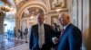 Senatori Tim Kaine, majtas, dhe Senatori Ben Cardin, djathtas