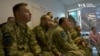 Бойові медики тренуються робити переливання крові на полі бою – репортаж із Бучі. Відео