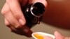 ILUSTRASI - Sirop obat batuk, 19 Oktober 2022. (REUTERS/Ajeng Dinar Ulfiana)