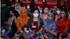 Ketua DPR RI Puan Maharani saat diwawancarai awak media usai menerima kelompok-kelompok perempuan. (Foto: Humas DPR)