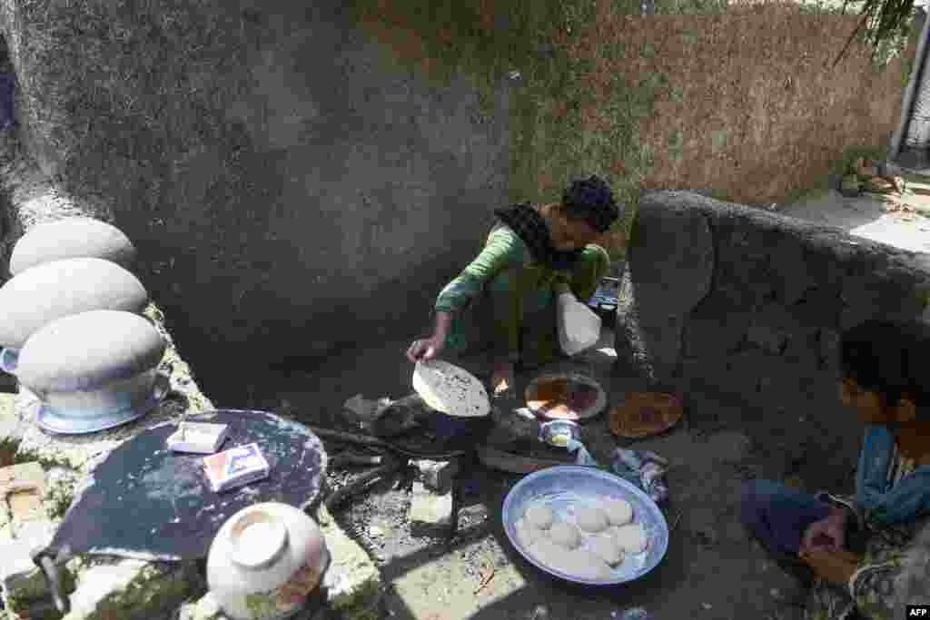  پاکستان میں سیلاب سے ہونے والی اموات 1200 کے لگ بھگ ہو چکی ہیں۔