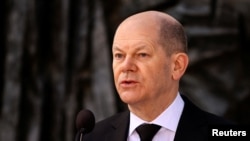 Nemački kancelar Olaf Šolc tokom posete Jerusalimu, 2. mart 2022. godine (REUTERS/Ronen Zvulun)