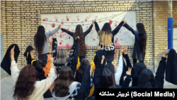  اعتراضات سراسری ایران به خاطر مرگ مهسا امینی، در بازداشت پولیس گشت ارشاد، وارد هشتمین هفته شد