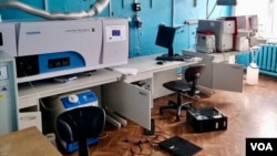 На фото: Українська ядерна лабораторія "Екоцентр" у Чорнобилі після російської окупації, 5 квітня 2022 року (Фото: Євген Крамаренко)