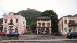 Американець відкрив в Україні бізнес і допомагає ЗСУ. Відео