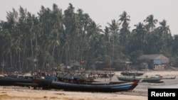 ယခင်မှတ်တမ်းရုပ်ပုံ | ရခိုင်ပြည်နယ် သံတွဲမြို့နယ် ငပလီကမ်းခြေ (ဖေဖော်ဝါရီ ၁၉၊ ၂၀၁၉)
