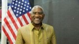 លោក Gregory Meeks ប្រធានគណៈកម្មាធិការកិច្ចការបរទេសនៃរដ្ឋសភាសហរដ្ឋអាមេរិក អញ្ជើញមកចូលរួមកិច្ចប្រជុំ AIPA ក្នុងប្រទេសកម្ពុជា នៅថ្ងៃទី២៣ ខែវិច្ឆិកា ឆ្នាំ២០២២។ (លាស់ លីបលីប/ វីអូអេ)