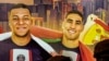 Zanen Mbappe da Hakimi da ke buga wasa a PSG (AP)
