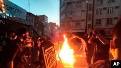 Protesti u centru Teherana 21. septembra 2022.