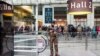 Tentara Prancis mengamankan kawasan itu setelah seorang pria dengan pisau melukai beberapa orang di stasiun kereta Gare de Lyon di Paris, Prancis, 3 Februari 2024. (Foto: REUTERS/Gonzalo Fuentes)
​