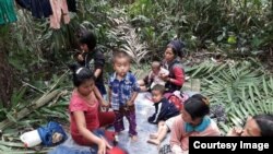 ကချင်စစ်ဘေးရှောင်များ (Hkun Awng Nlam)
