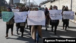 سازمان عفو بین‌الملل همواره از محدودیت‌های طالبان بر زنان و دختران در افغانستان ابراز نگرانی کرده است