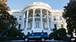 Situasi Gedung Putih pada Selasa (8/11). (AP/Pablo Martinez Monsivais)