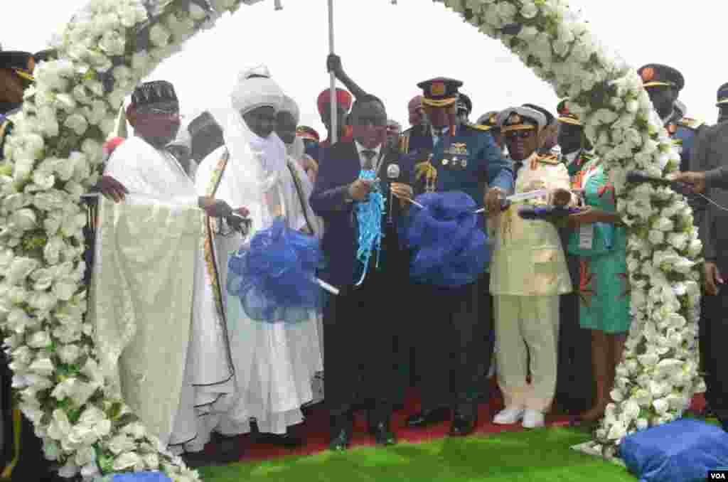 Ministan tsaron Najeriya da ya wakilci shugaba Muhammadu Buhari wajen bikin 
