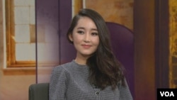 탈북 대학생 박연미 씨가 지난해 4월 호주 SBS 방송에 출연해 북한에 대해 설명하고 있다. ()