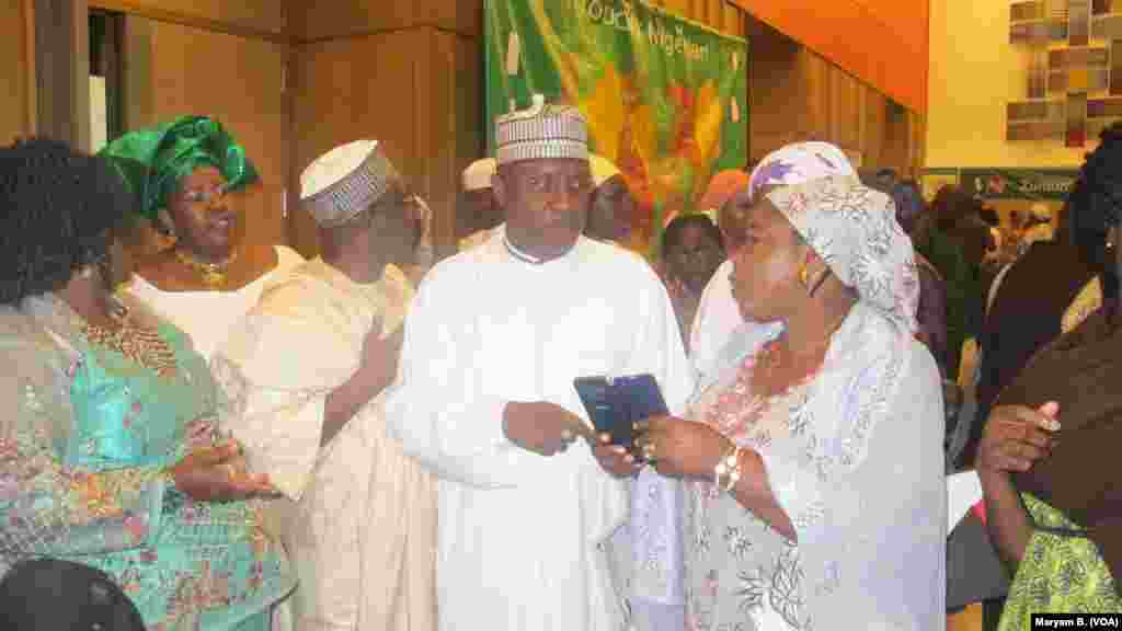 Hotunan bikin liyafa na kungiyar Zumunta wanda uwargidan shugaban kasar Najeriya Hajia Aisha Buhari ta halarta na cika shekaru 25 a Amurka