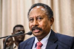 Perdana Menteri Sudan Abdalla Hamdok berbicara selama konferensi pers di Khartoum, Sudan. (Foto: AP)