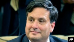 Ron Klain, saat ditunjuk menjadi Koordinator Respons Ebola, di Gedung Putih, Washington D.C., Rabu 22 Oktober 2014. (Foto AP / Jacquelyn Martin, file)