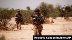 Sejumlah tentara Perancis dalam operasi di Ndaki, Mali, 27 Juli 2019. (Foto: Reuters)