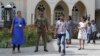 Sri Lankans Attend First Sunday Mass Since Attacks