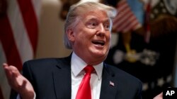 Predsednik Donald Tramp na sastanku kabineta u Beloj kući 2. januara 2019. 