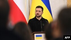 Ukrajinski predsednik Volodimir Zelenski na zajedničkoj konferenciji za novinare sa premijerom Poljske u Lavovu, 17. decembar, 2024. (Foto: AFP / Yuriy DYACHYSHYN / AFP)