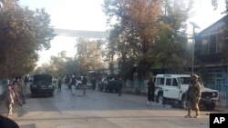 گزارشها حاکی است که هنوز هم در حومۀ شهر درگیری با طالبان ادامه دارد