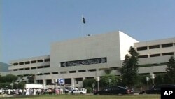 حقوق نسواں کے لیے بااختیار کمیشن کی منظوری خوش آئند