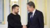 Белата куќа соопшти дека САД „прават се што е можно“ за да испорачаат оружје во Украина.