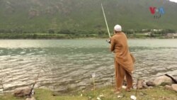 ڈور اور کانٹے سے مچھلی کا شکار، مشکل اور صبر آزما کام