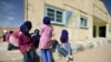  Des enfants dans la cour d'une école du camp de réfugiés de Smara, dans la province algérienne de Tindouf, le 25 février 2016.