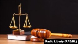 У п’ятницю, 9 грудня Державний департамент наклав санкції на голову Окружного адмінсуду Києва (ОАСК) Павла Вовка, як зазначено у заяві, «за вимагання хабаря в обмін на втручання в судові та інші публічні процеси».