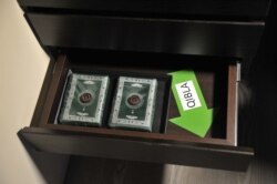 Fasilitas beribadah di dalam sebuah kamar di Hotel Gaia, di distrik Beitou dekat Taipei, Taiwan, 19 Januari 2018. (AFP)