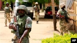 Sojoji masu sintiri a kusa da gidan telebijin na NTA a Maiduguri