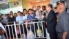 Para TKI yang akan kembali ke Indonesia lewat pelabuhan laut Port Klang di luar kota Kuala Lumpur (foto: dok). 