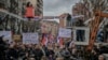 Larangan Mata Uang Dinar Serbia di Kosovo Picu Protes Etnis Serbia