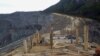 Pecinta Lingkungan Persoalkan Pembangunan Sarana Publik di Puncak Gunung Ijen