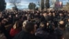 Odbor podržao predlog Zakona o slobodi vjeroispovijesti, protesti sveštenika SPC ispred Skupštine 