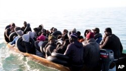 Tunisia - Jirgin ruwa dauke da masu tserewa 